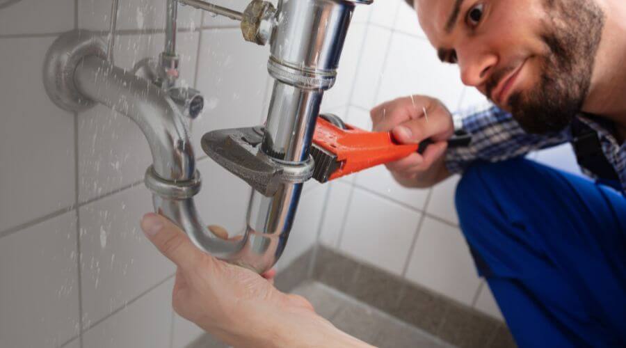 Professional same day plumber in Bowbells, ND